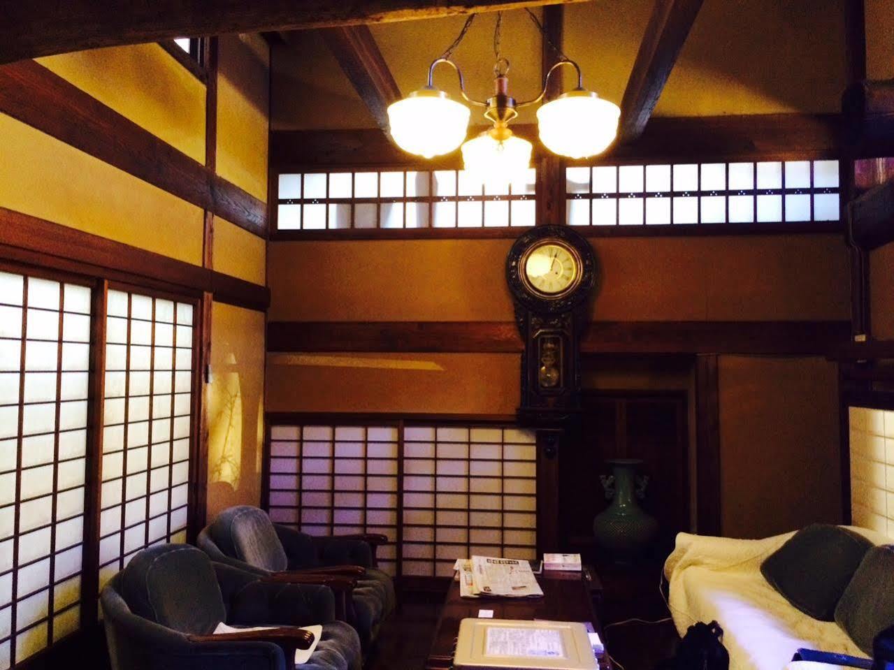 เอโนคิยะเรียวคัง Hotel ยูฟุอิน ภายนอก รูปภาพ